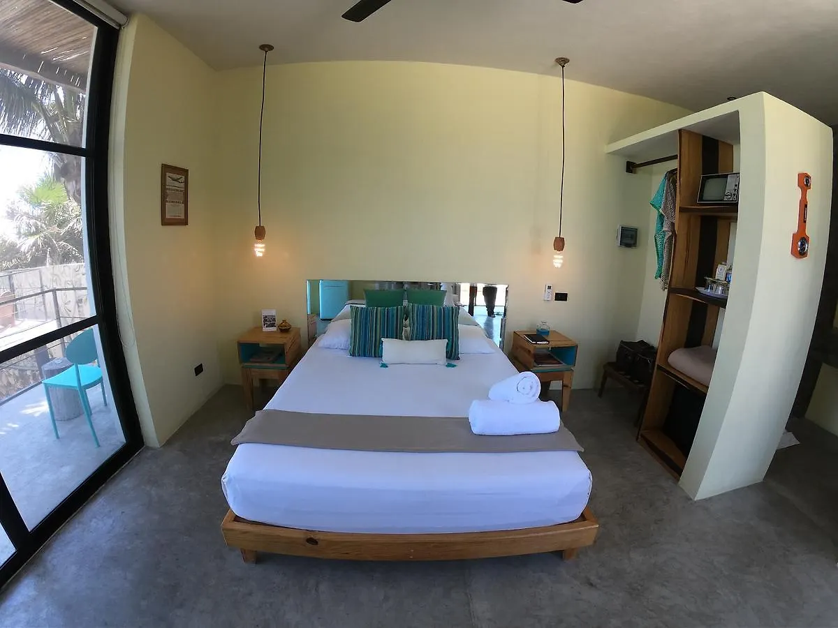 Hotel Tropicalito Tulum Playa del Carmen Mexico